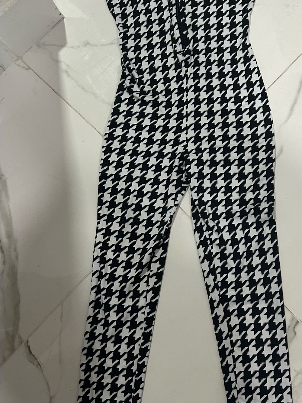 Black & White Houndstooth Sleeveless Zip Front Mock Neck Skinny Jumpsuit S